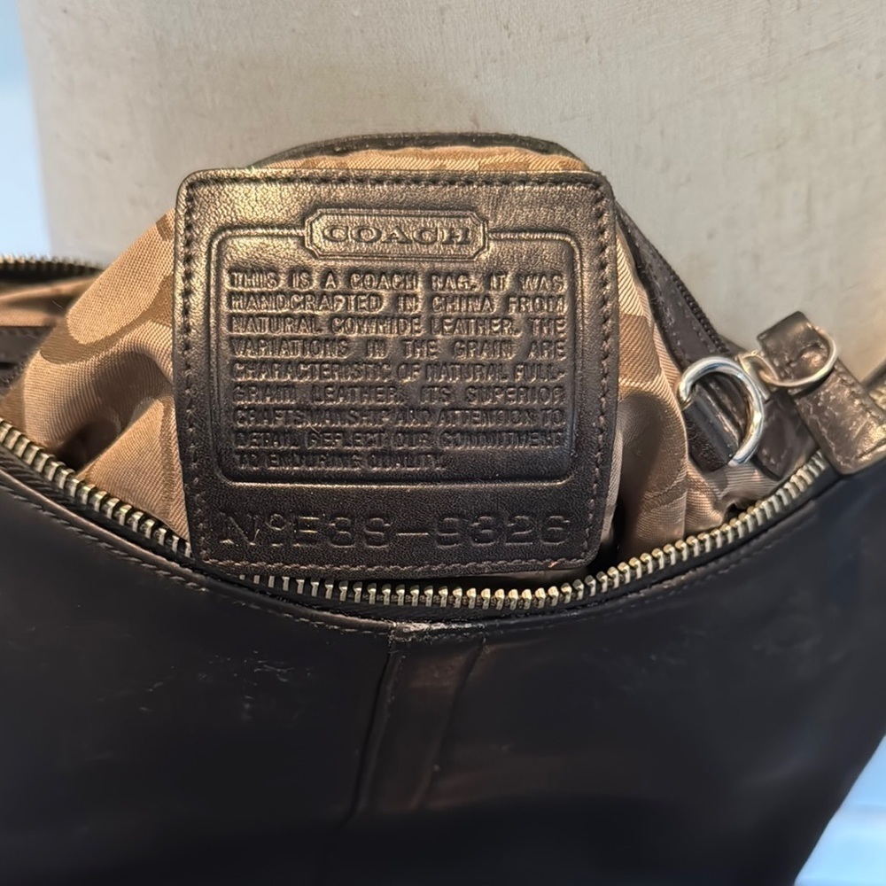 Coach vintage black leather crossbody - Picture 2 of 14